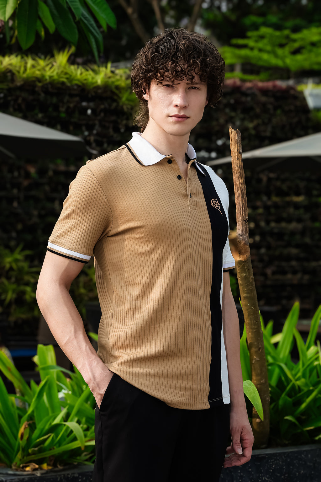 SAKES Brown Retro Polo Tshirt
