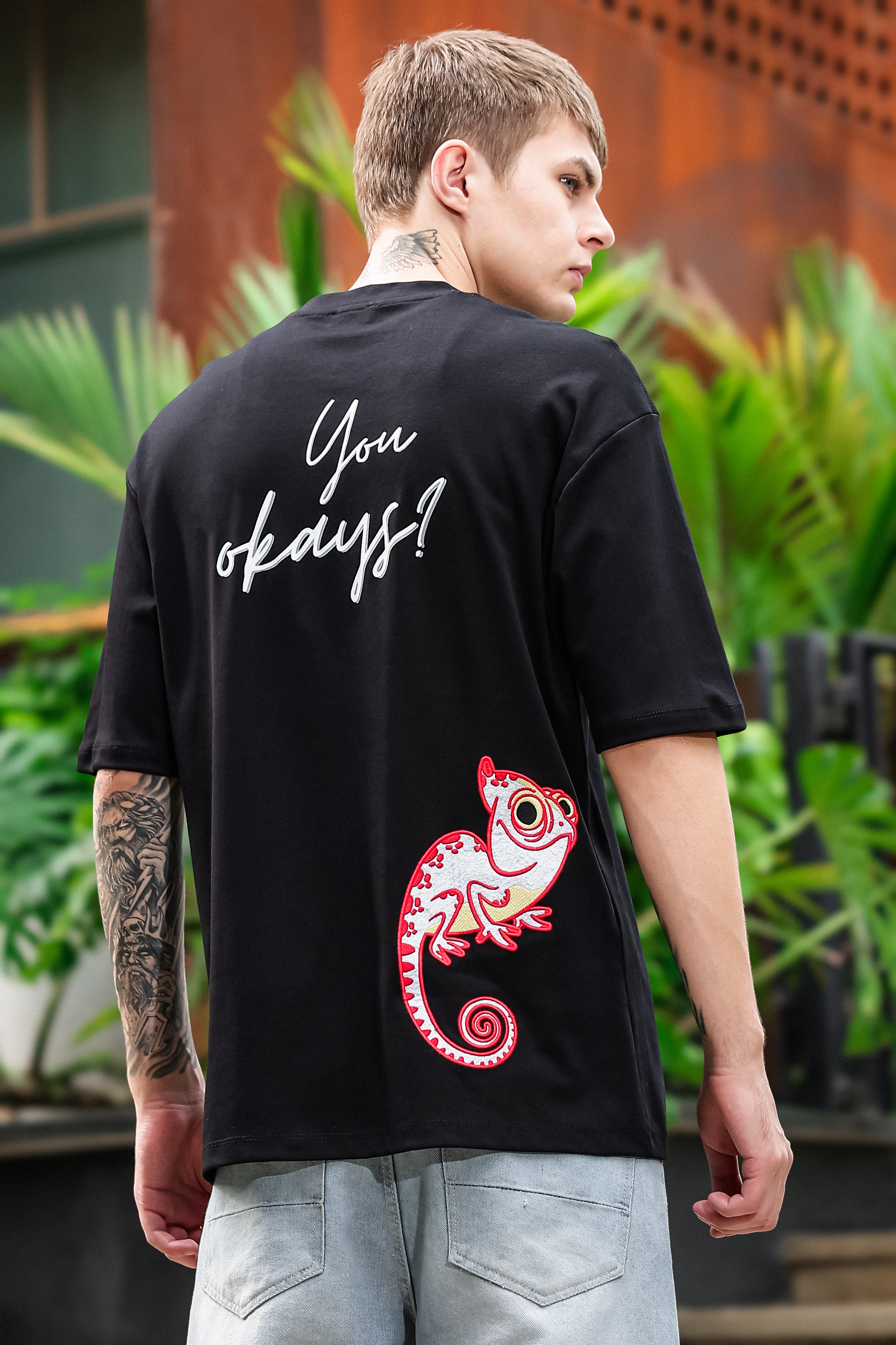 Chameleon Shift Black Oversized Tshirt