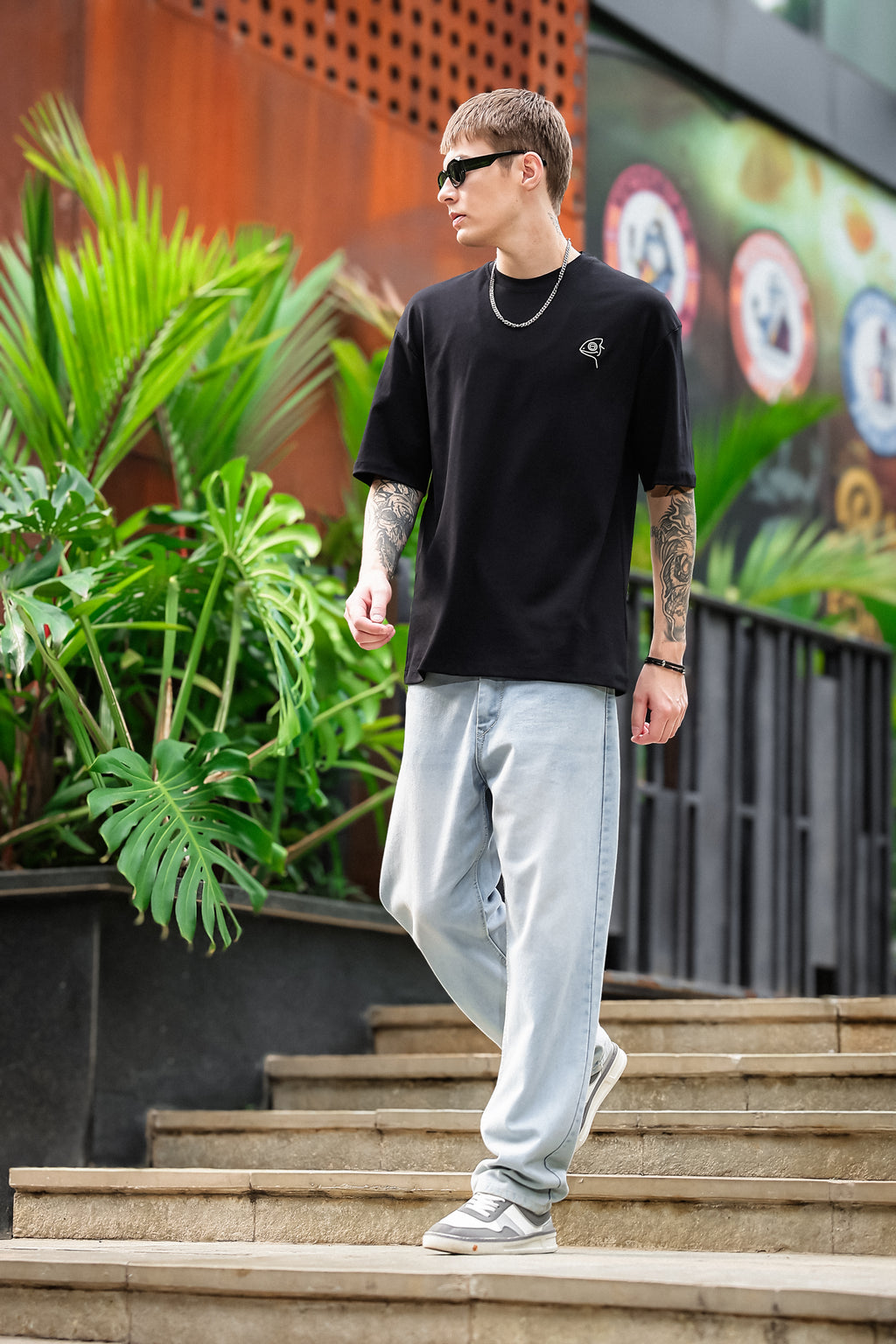 Chameleon Shift Black Oversized Tshirt