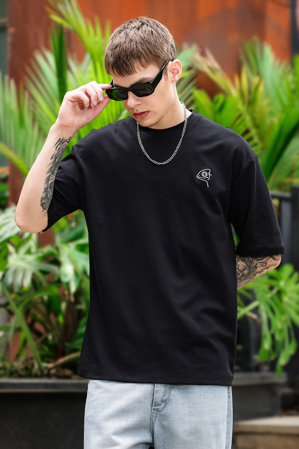 Chameleon Shift Black Oversized Tshirt